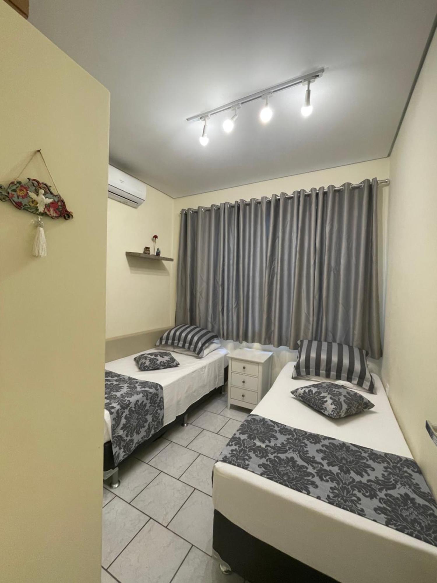 דירות Balneário Camboriú Charmoso Apto De 2 Quartos A 100M Do Mar, Super Central מראה חיצוני תמונה